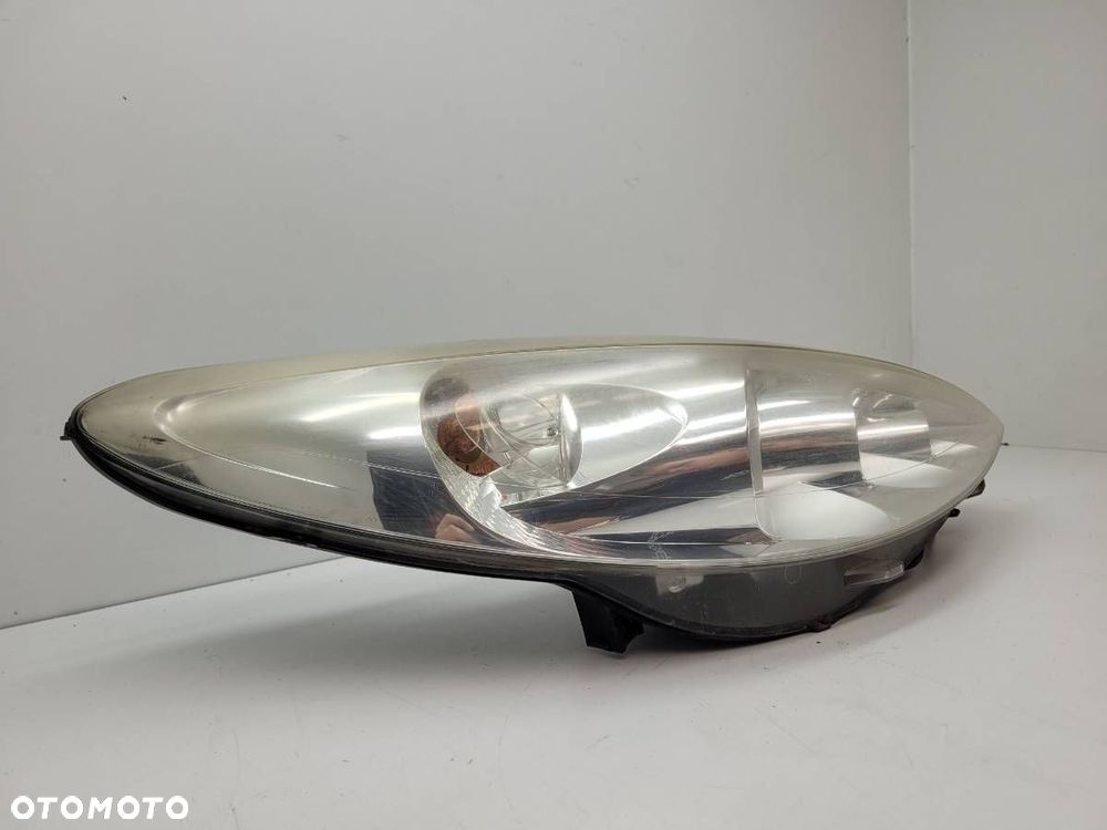 LAMPA PRZÓD PRAWA PEUGEOT 206+ PLUS EUROPA 9688606280 - 2