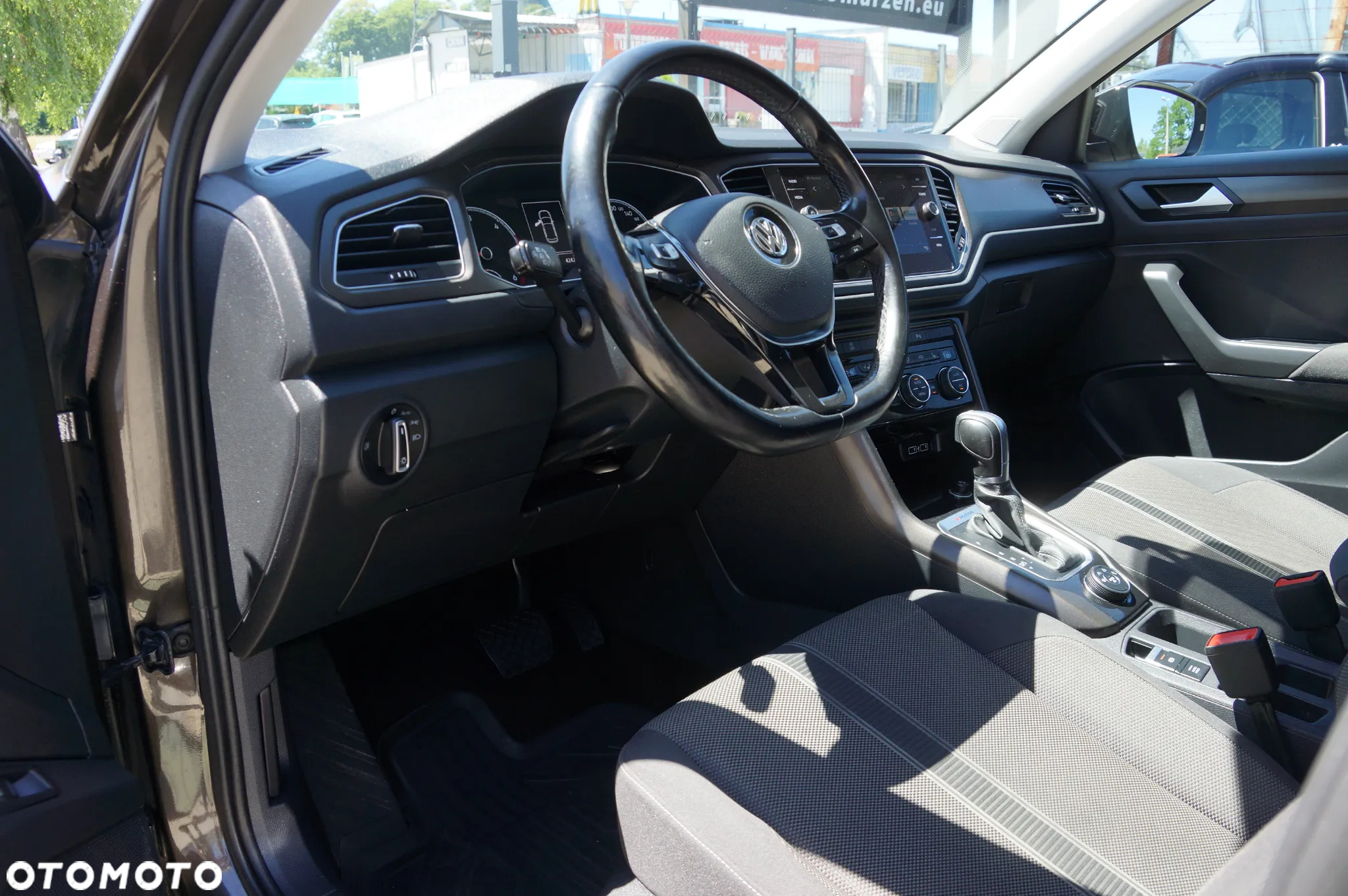 Volkswagen T-Roc 2.0 TDI SCR 4MOTION DSG Style - 23
