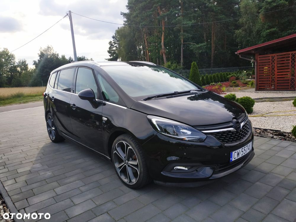 Opel Zafira - 2