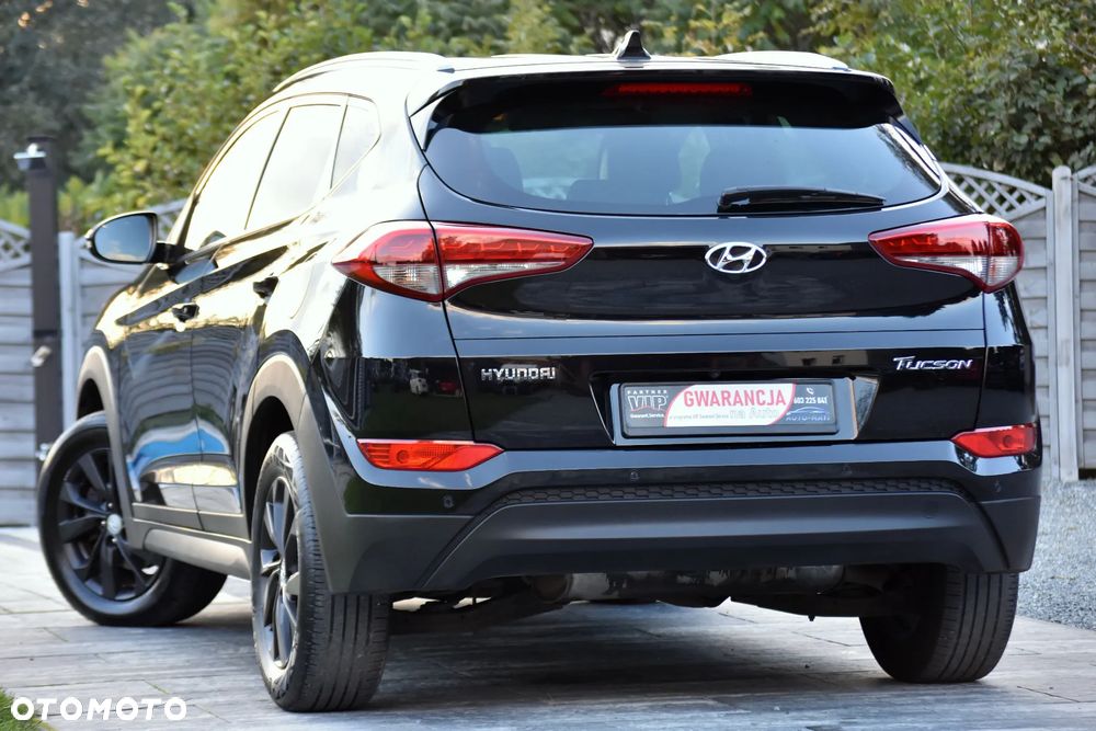 Hyundai Tucson 1.7 CRDI BlueDrive Style 2WD - 16