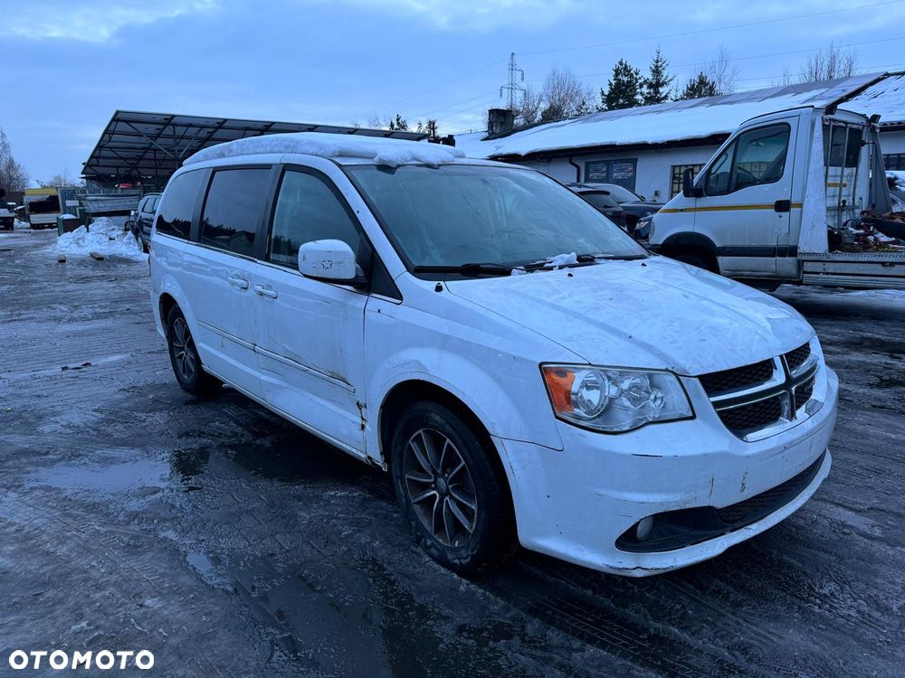 Dodge Grand Caravan 3.6 R/T - 1