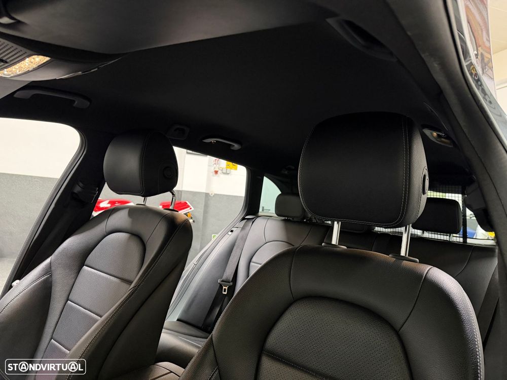 Mercedes-Benz C 300 h AMG Line - 16
