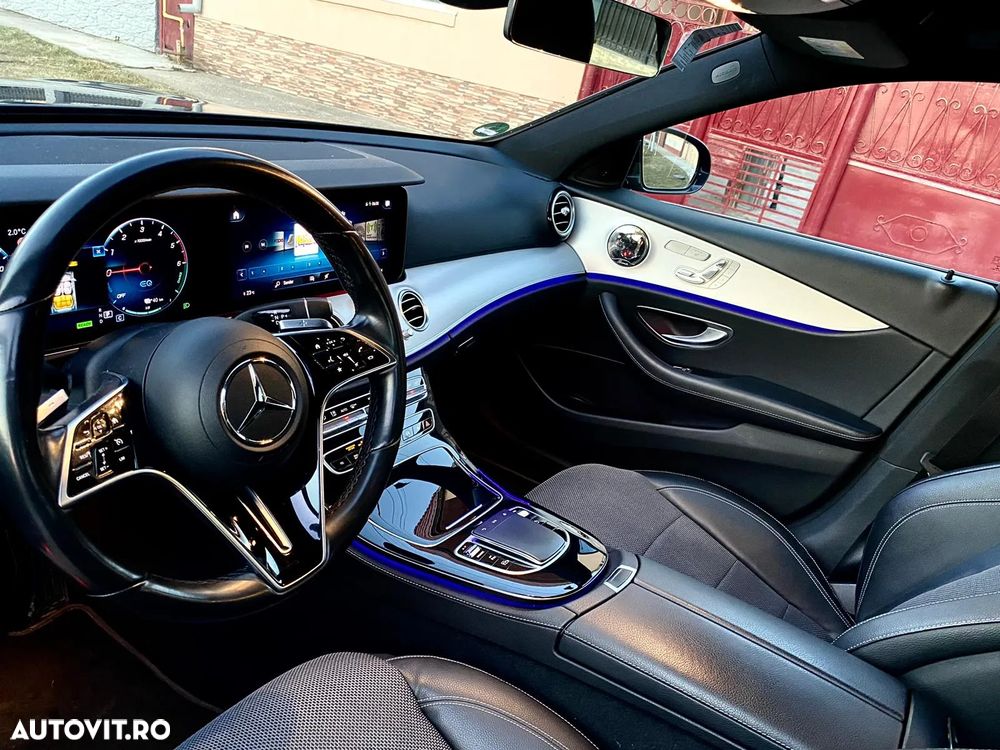 Mercedes-Benz E - 12