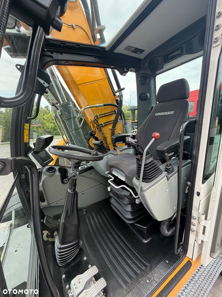 Liebherr A914 compact |rototilt |lapy-plug| - 32