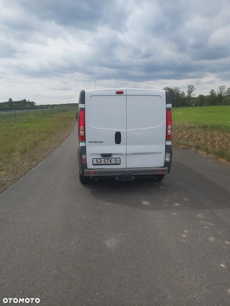 Renault Trafic L1H1 2.0DCi - 10