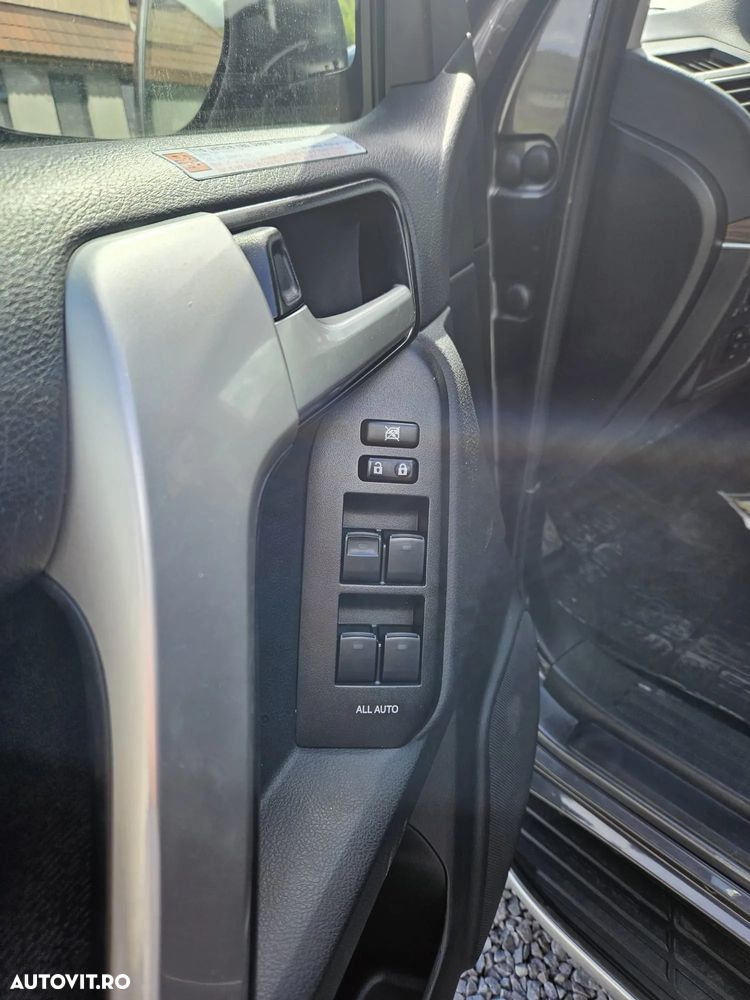 Toyota Land Cruiser 2.8l D-4D 204 CP A/T 7 locuri Executive - 15