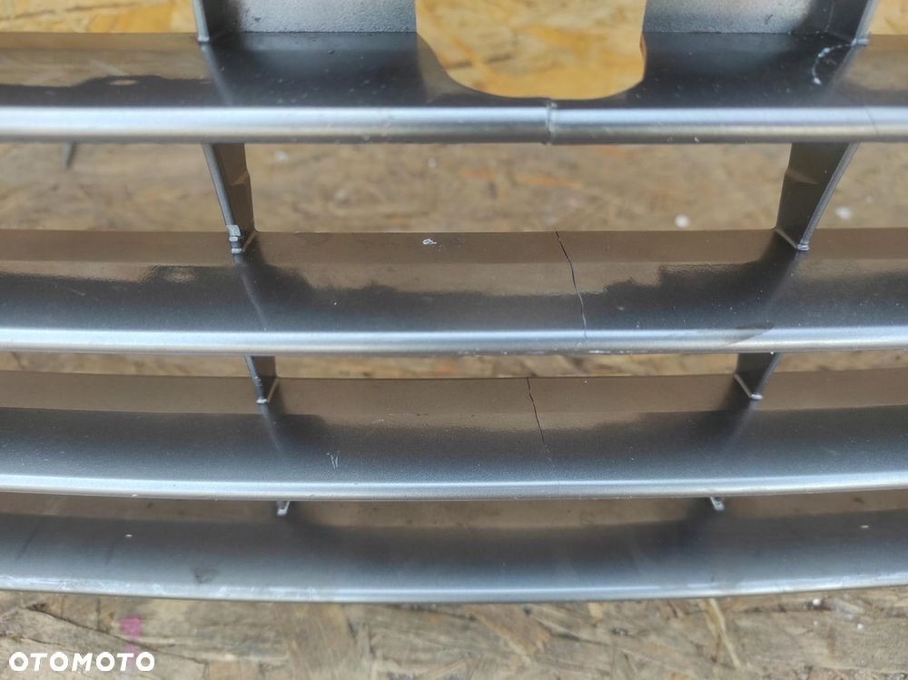 GRILL ATRAPA LEXUS RX - 5