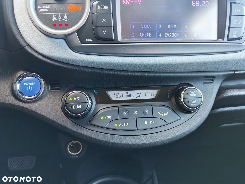 Toyota Yaris 1.5 VVT-i - 13