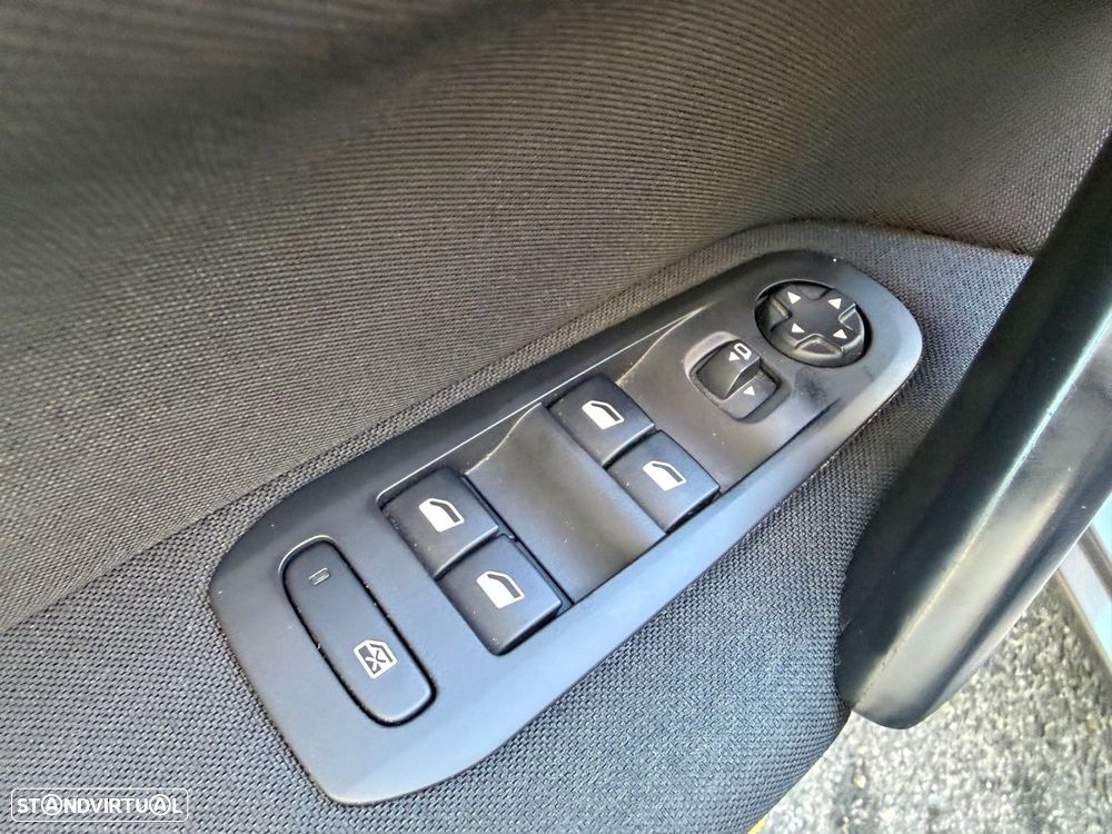 Peugeot 308 SW 1.5 BlueHDi Active - 30