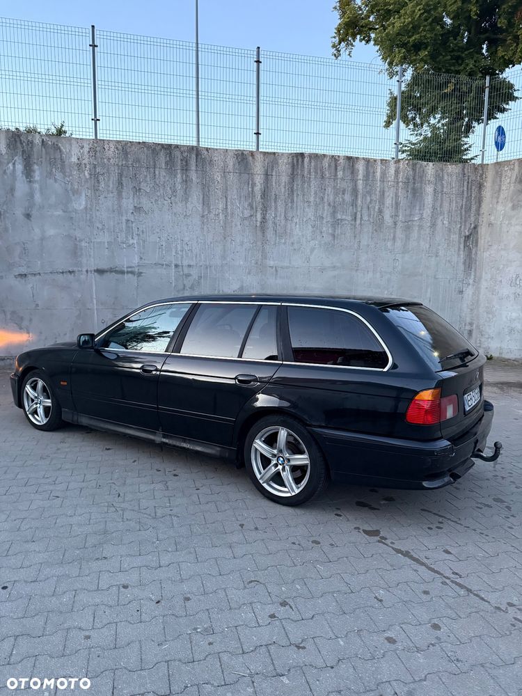 BMW Seria 5 - 12