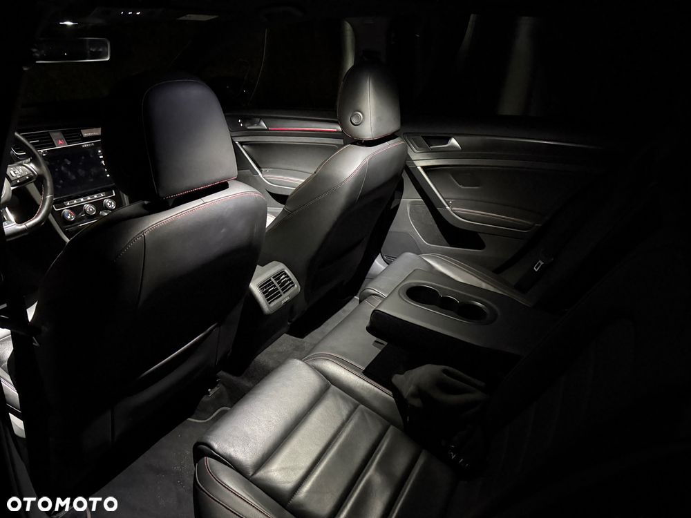 Volkswagen Golf 2.0 TSI OPF DSG GTI Clubsport - 32