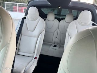 Tesla Model X Plaid AWD - 4