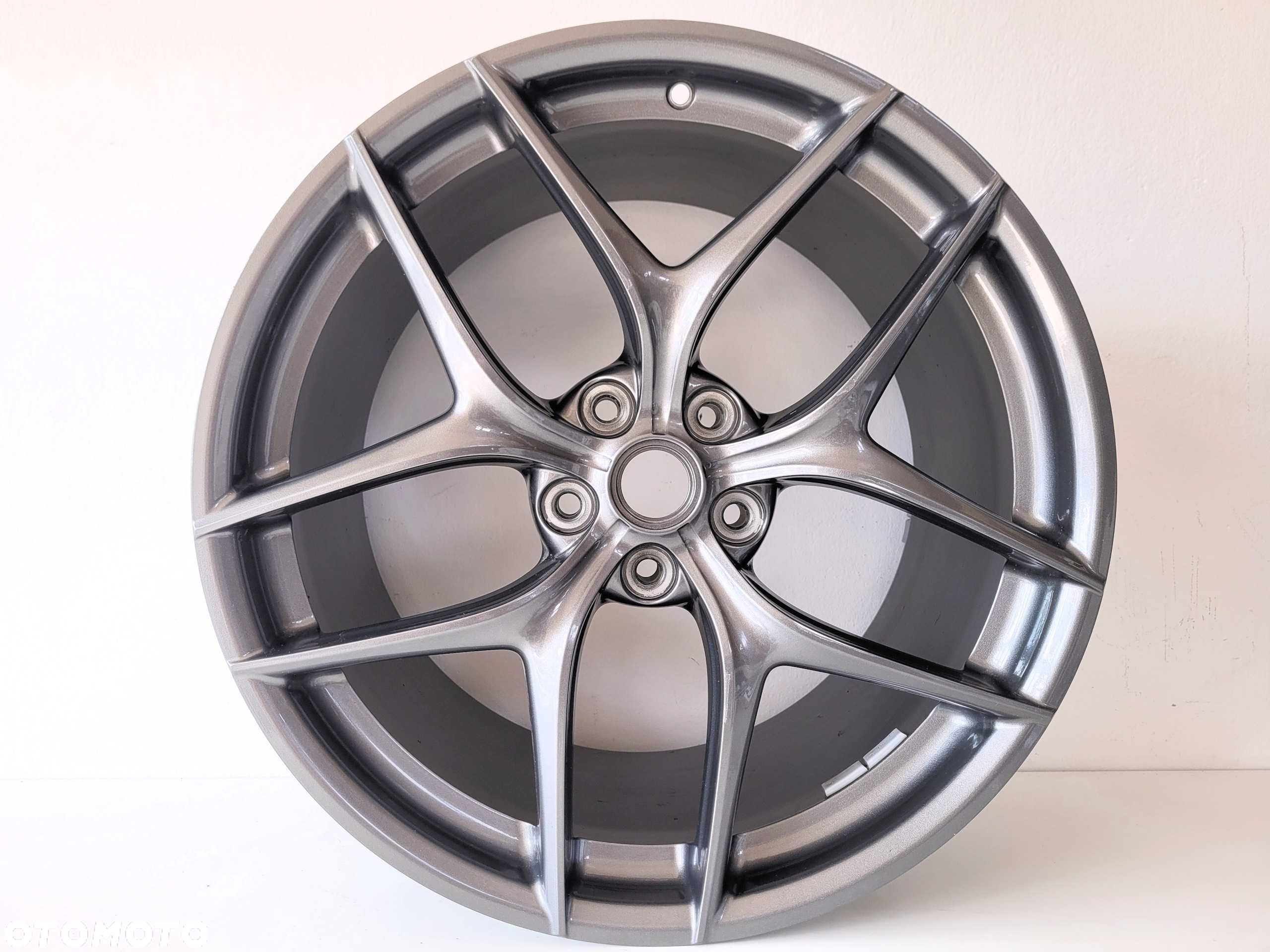FERRARI F12 Berlinetta - Felga tylna 20 x 11,5 - kolor Corsa Grey - 1