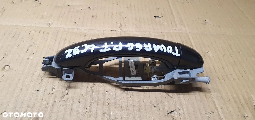 Klamka prawy tył tylna prawa VW Touareg LC9Z 7L0839886A - 3