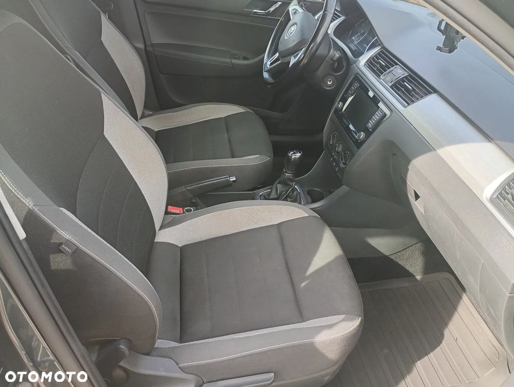 Skoda RAPID 1.2 TSI Ambition - 13