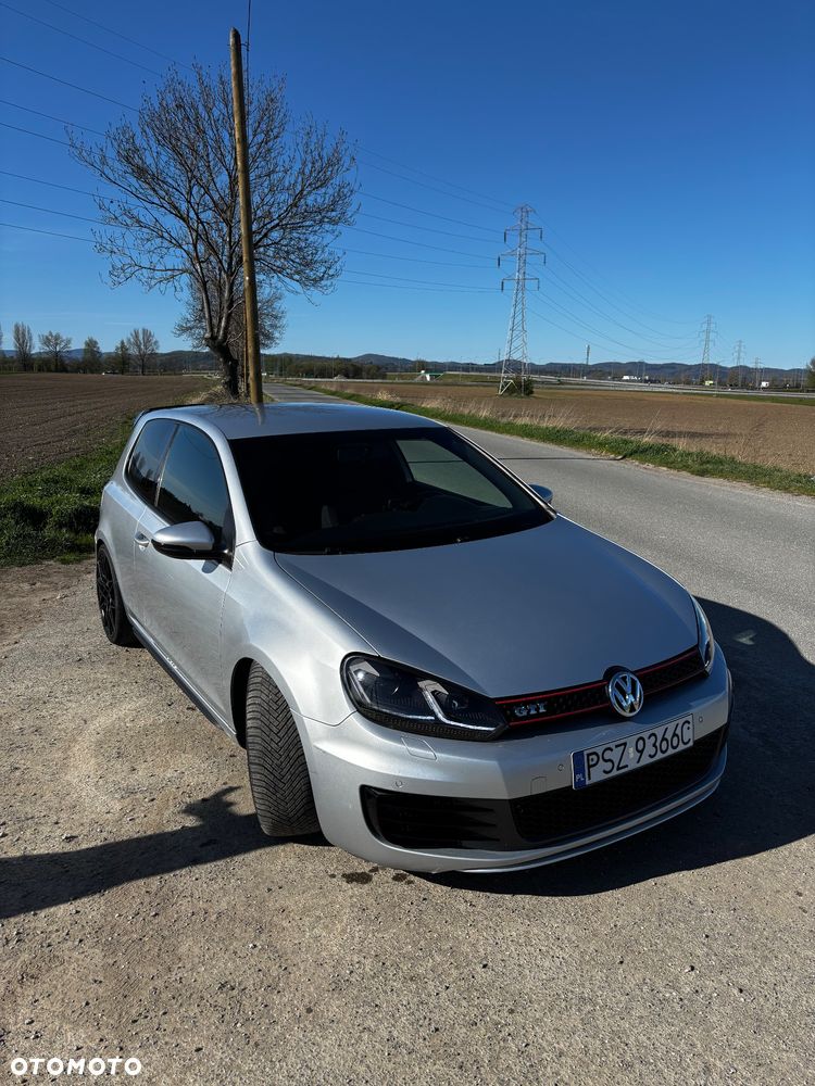 Volkswagen Golf 2.0 GTI DSG - 1