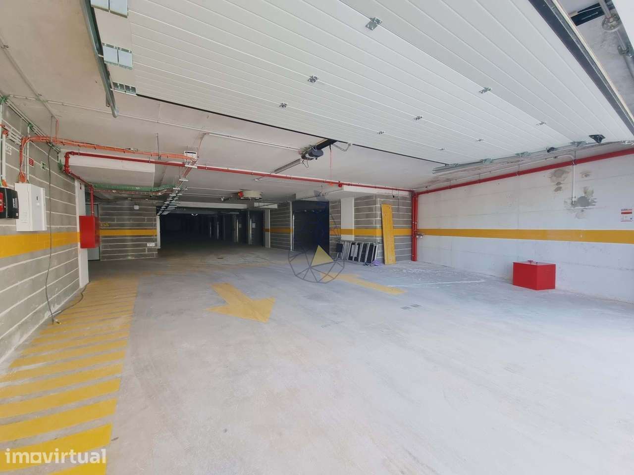 Lugar de garagem à Venda em Portimão — de 12 m² a 28 m², entre a estaç - Grande imagem: 2/32