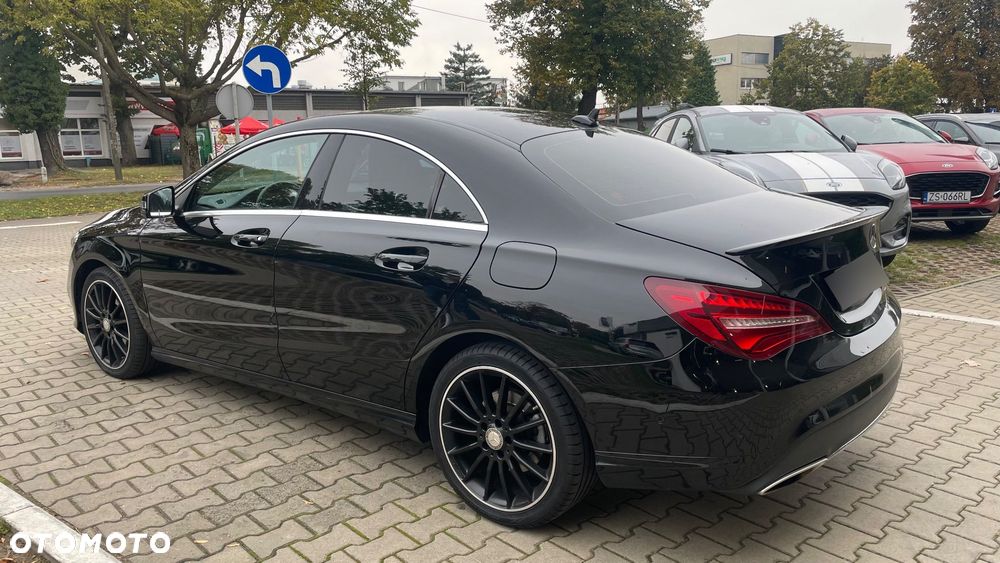Mercedes-Benz CLA 180 7G-DCT AMG Line - 5