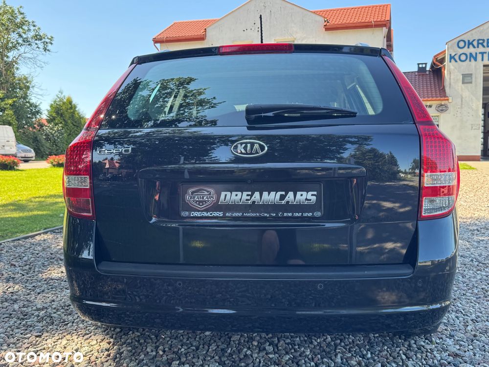 Kia Ceed - 14