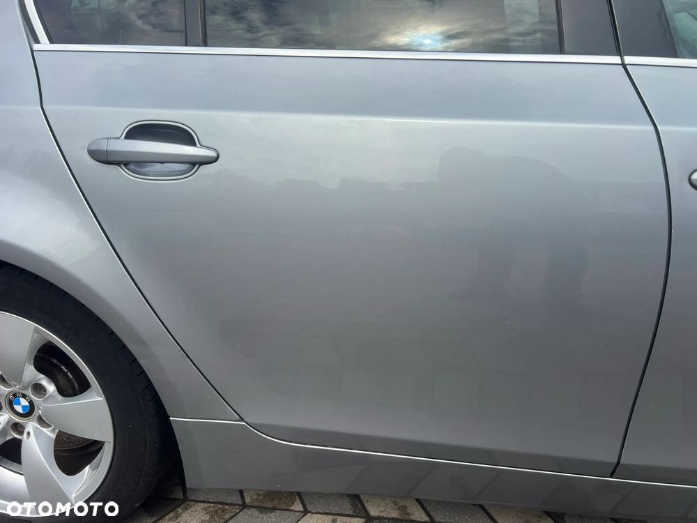 BMW E60 DRZWI PRAWE TYŁ SILBERGRAU - 1