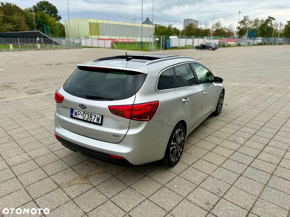 Kia Ceed 1.6 CRDi 128 ISG Platinum Edition - 13