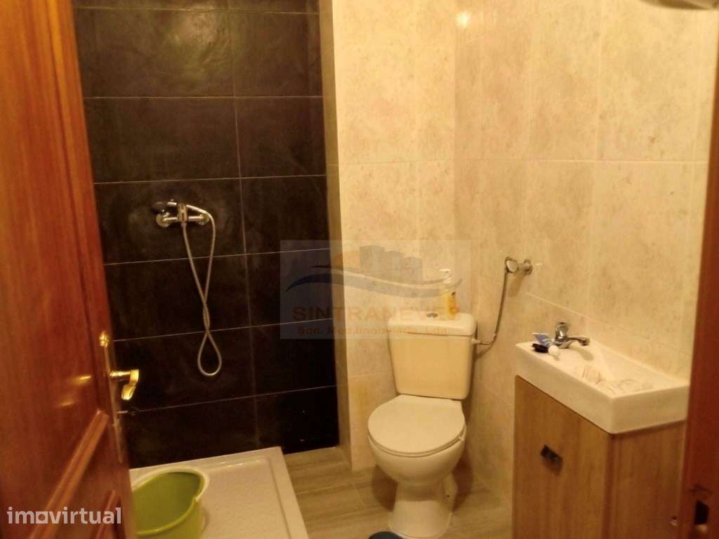 T1+1 com 115 m² | Condomínio Fechado com Piscina | Suite e Varanda - Grande imagem: 4/10