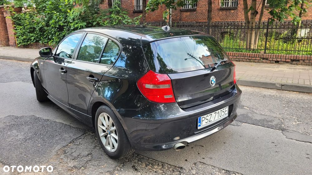 BMW Seria 1 120d - 12