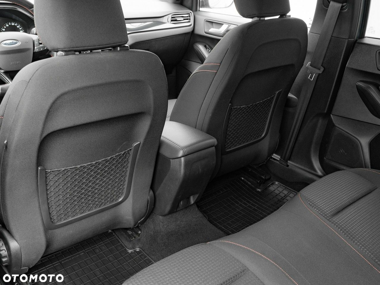 Ford Focus 1.0 EcoBoost ST-Line - 24