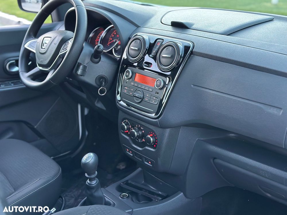Dacia Lodgy 1.5 Blue dCi Laureate - 34