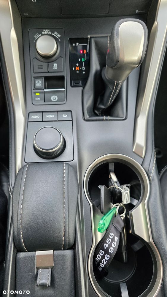 Lexus NX 200t Elite AWD - 26