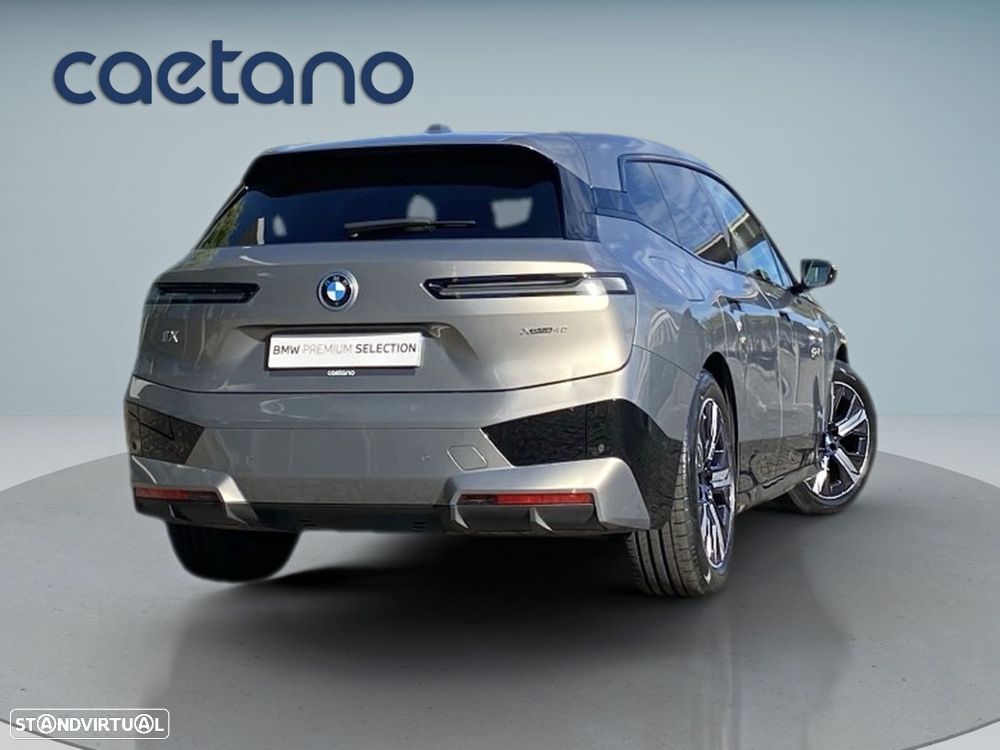 BMW iX xDrive 40 Pack Desportivo - 2