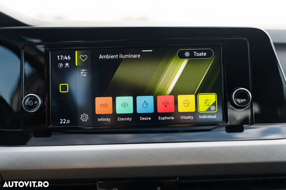Volkswagen Golf 1.0 TSI Life - 27