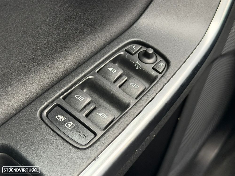 Volvo V60 1.6 D2 Drive Momentum Start/Stop - 15