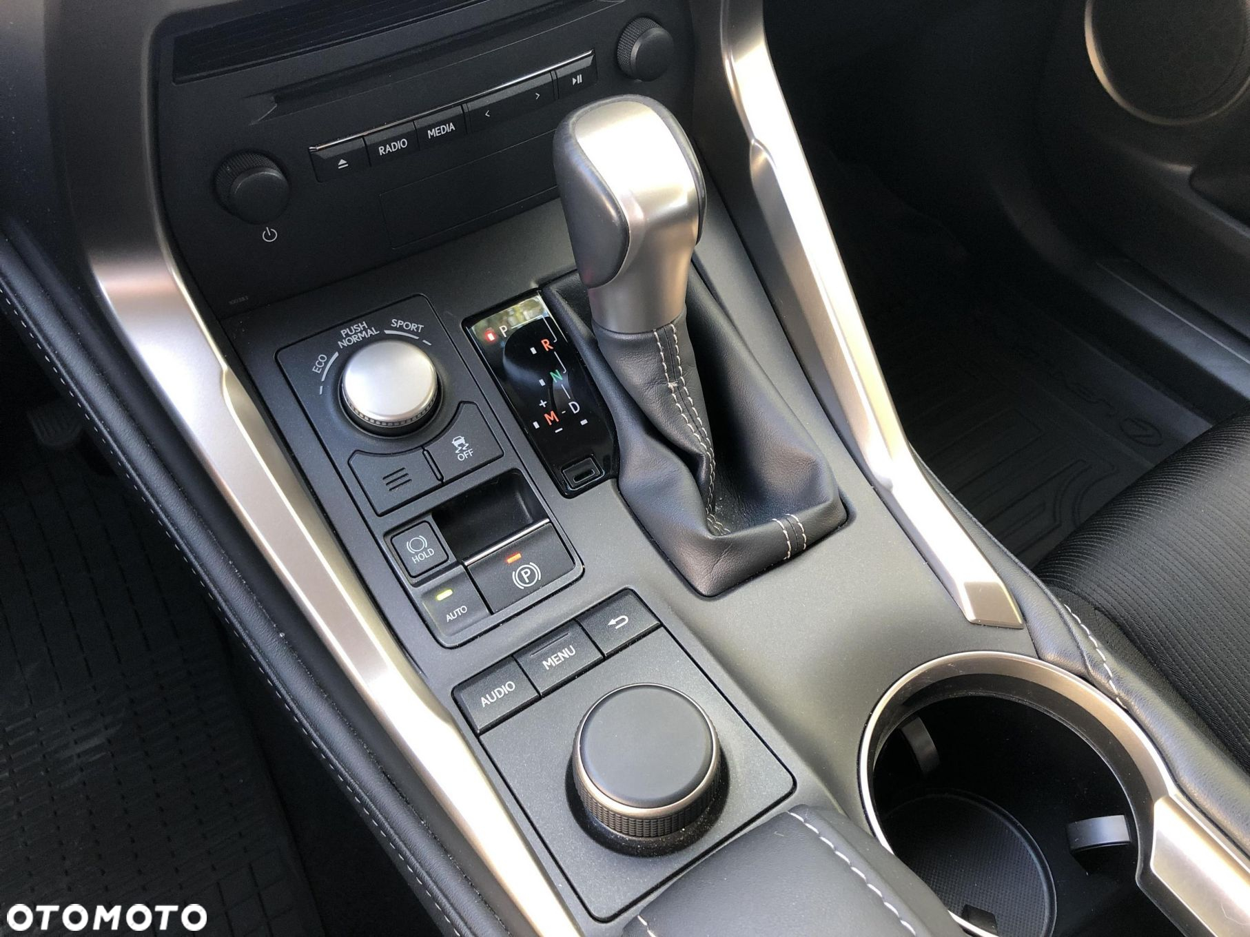 Lexus NX 200t Elite AWD - 14