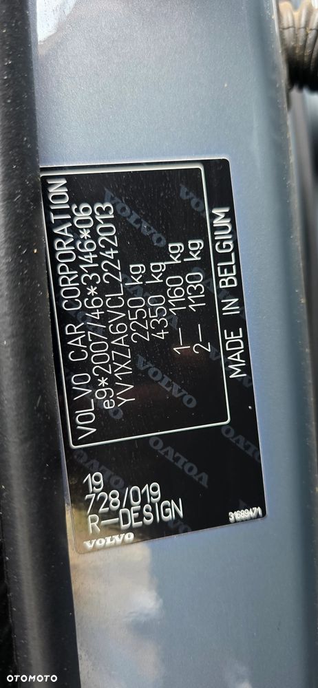 Volvo XC 40 D4 AWD Geartronic R-Design - 34