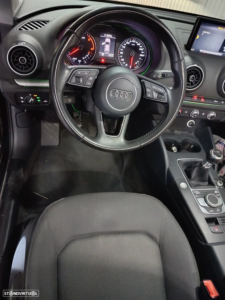Audi A3 Sportback 1.6 TDI - 5
