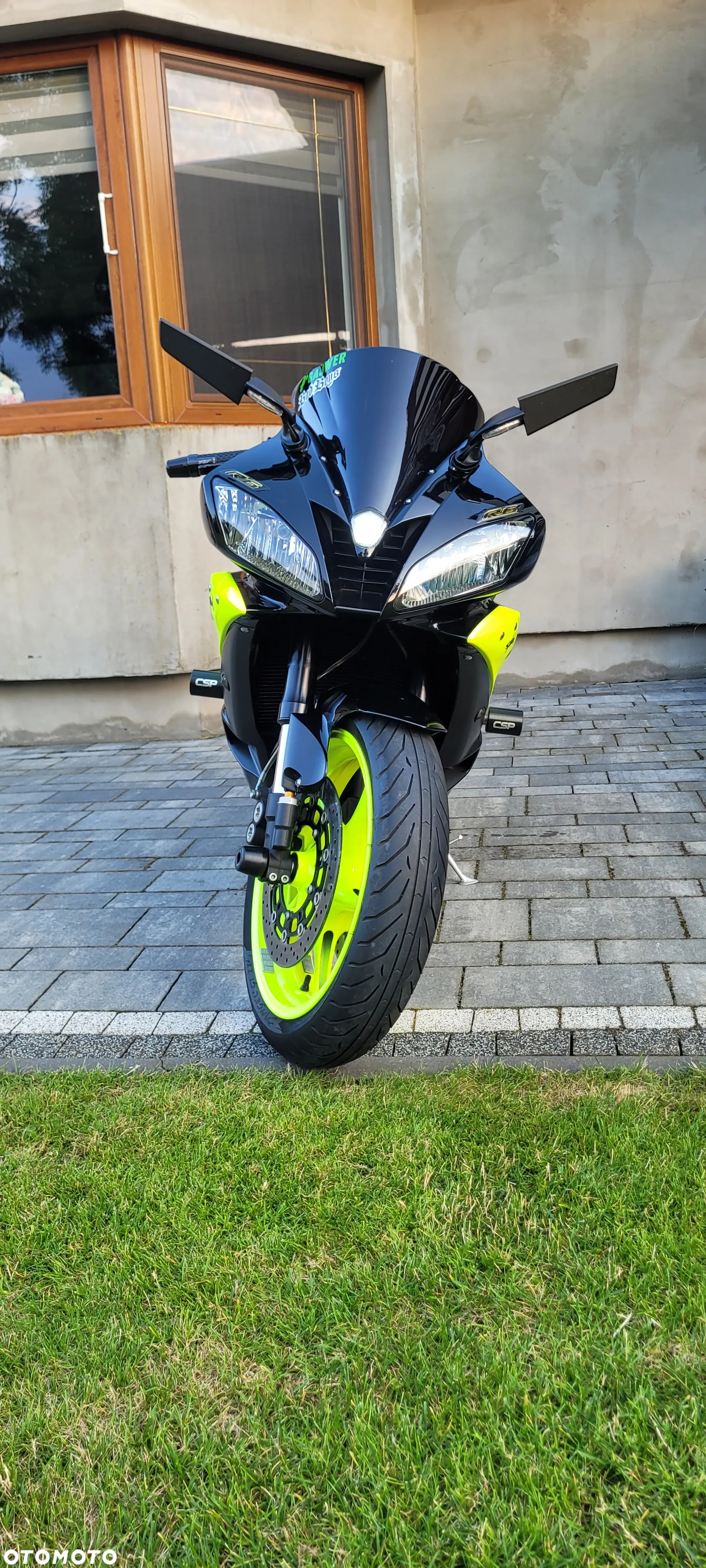 Yamaha R6 - 6