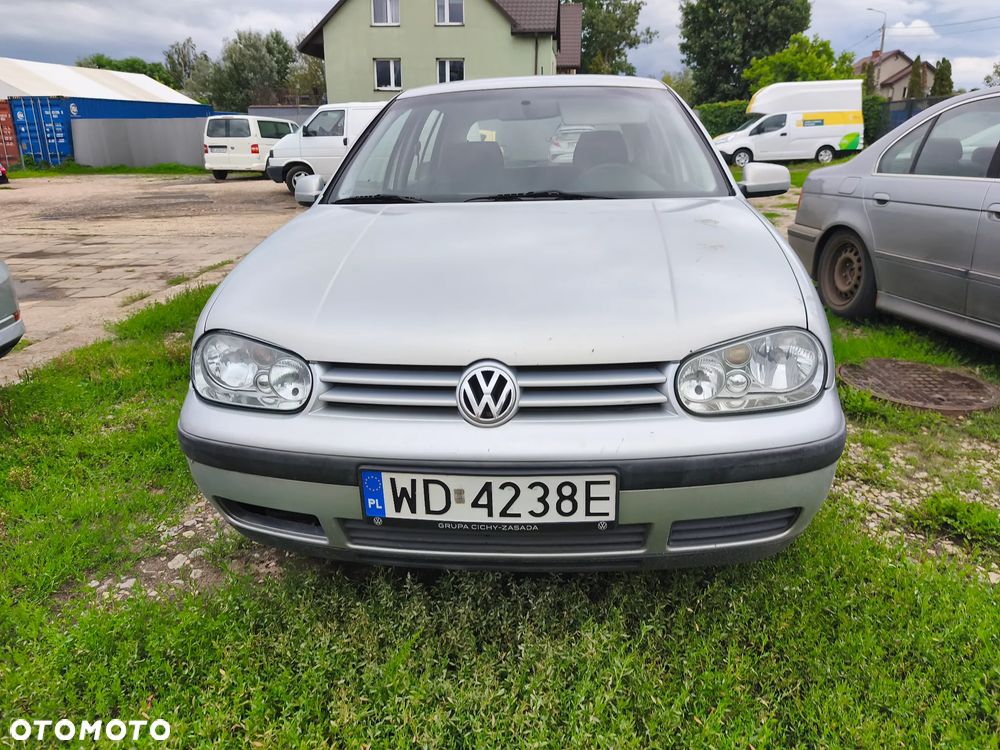 Volkswagen Golf 1.6 - 2