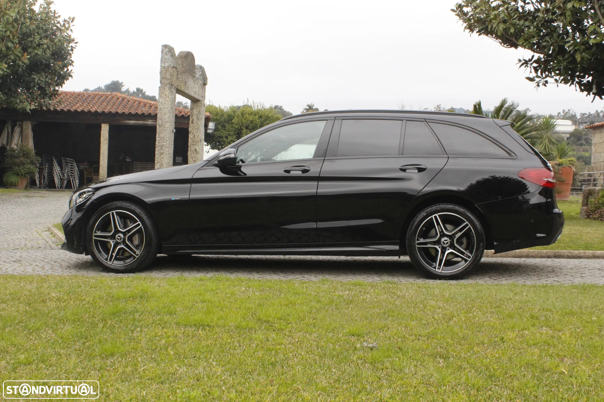 Mercedes-Benz C 300 de AMG Line - 3