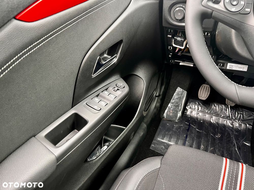 Opel Corsa 1.2 T Yes S&S - 16