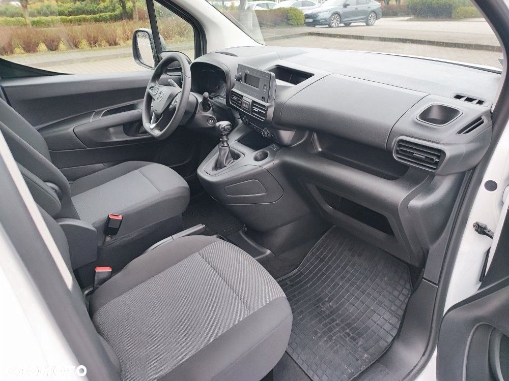 Opel Combo - 12