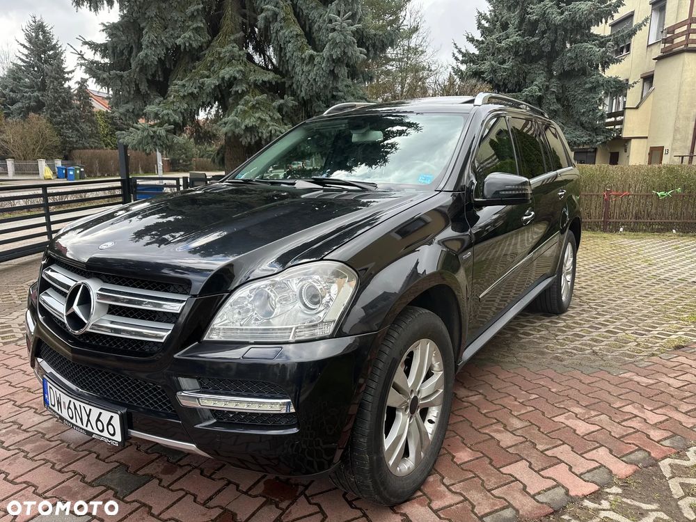 Mercedes-Benz GL-Класс X164 (2006-2012) 350 CDI DPF 4Matic BlueEFFICIENCY 7G-TRONIC, 2011
