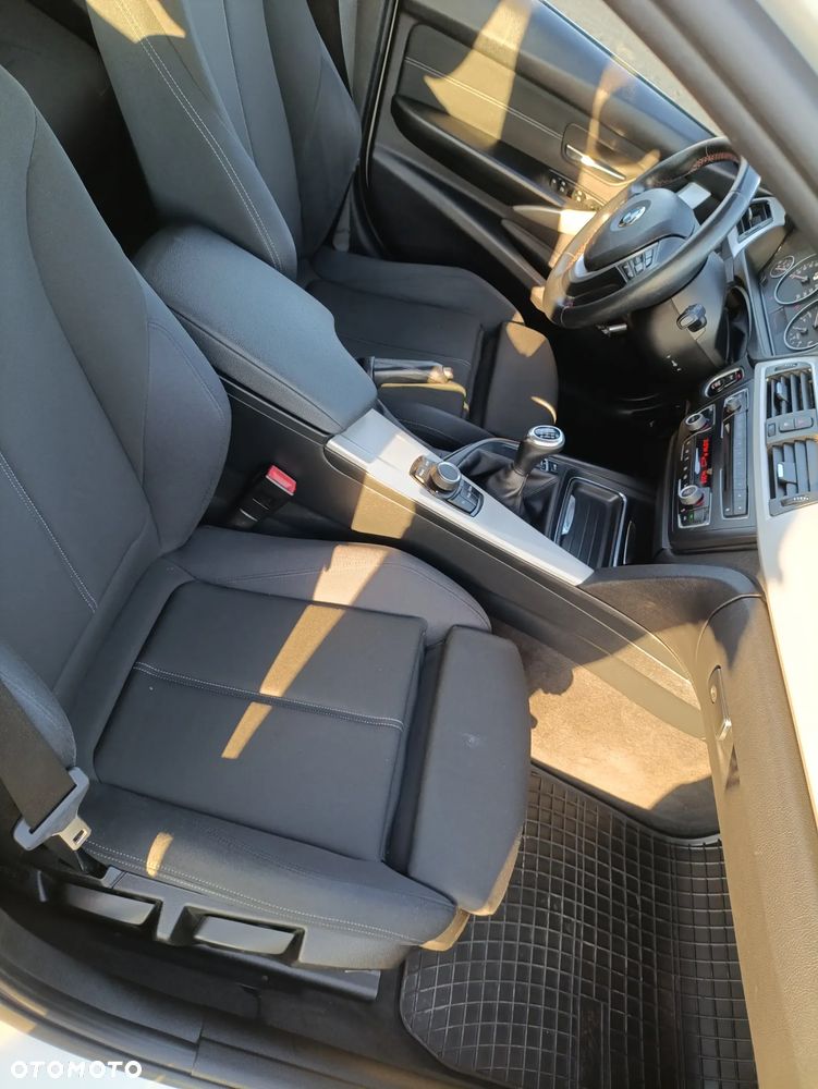 BMW Seria 3 - 11