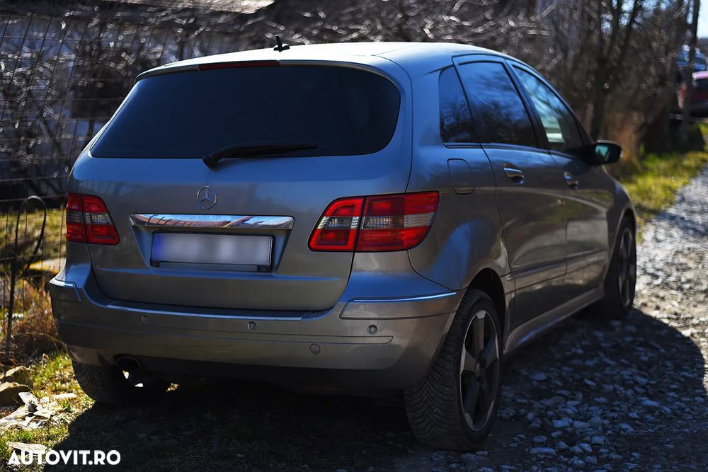 Mercedes-Benz B 170 - 2