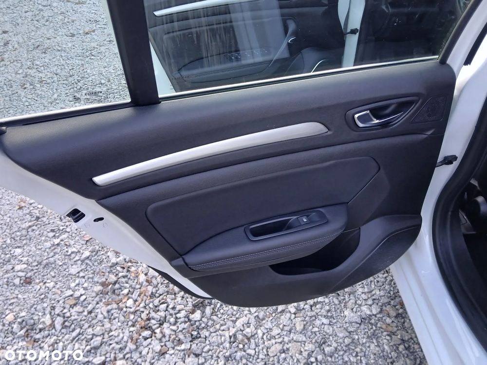 Renault Megane 1.5 Blue dCi Intens - 30