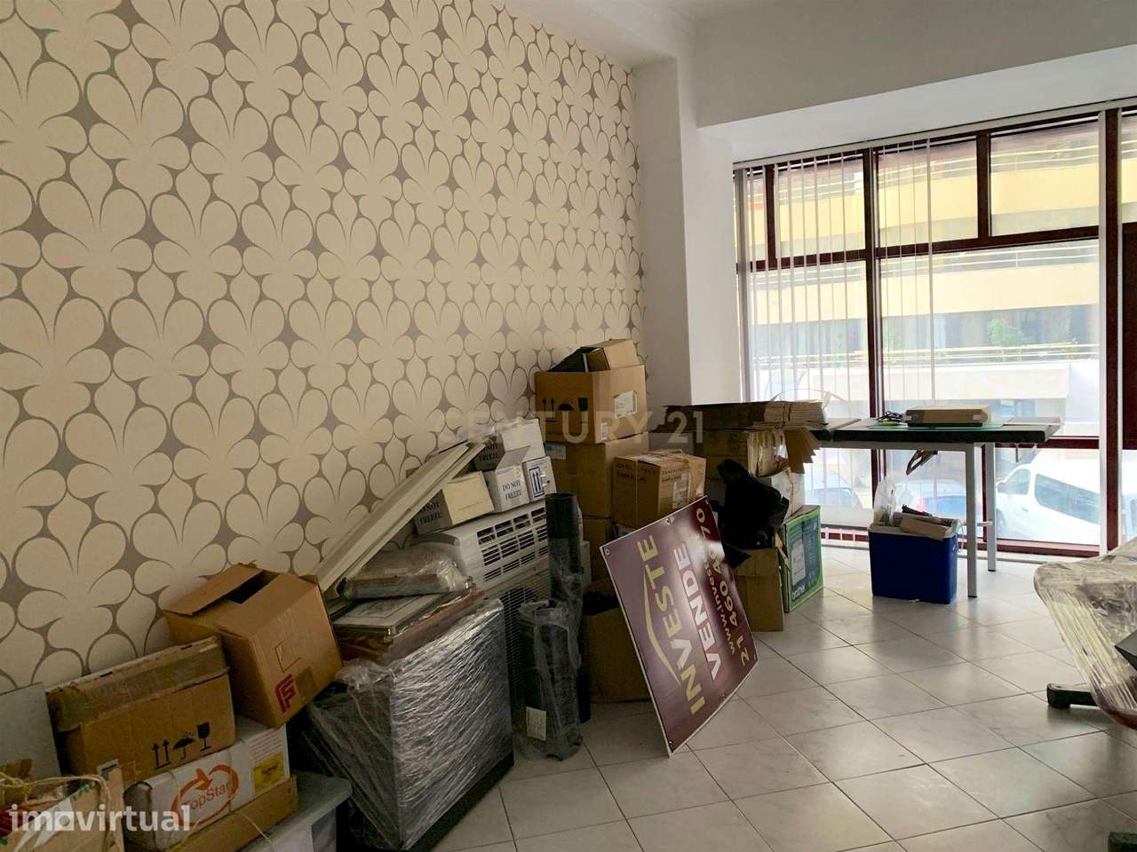 Loja Espaçosa no Lumiar, Lisboa - 190m² por 1990€ - Grande imagem: 3/18