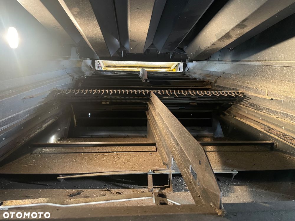 New Holland CX 8070 - 21