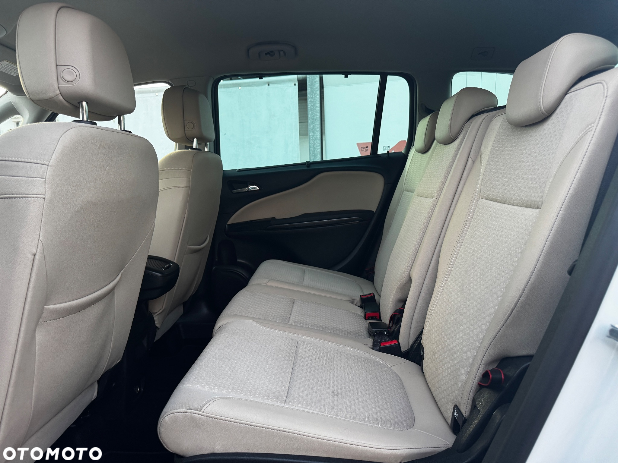 Opel Zafira - 16