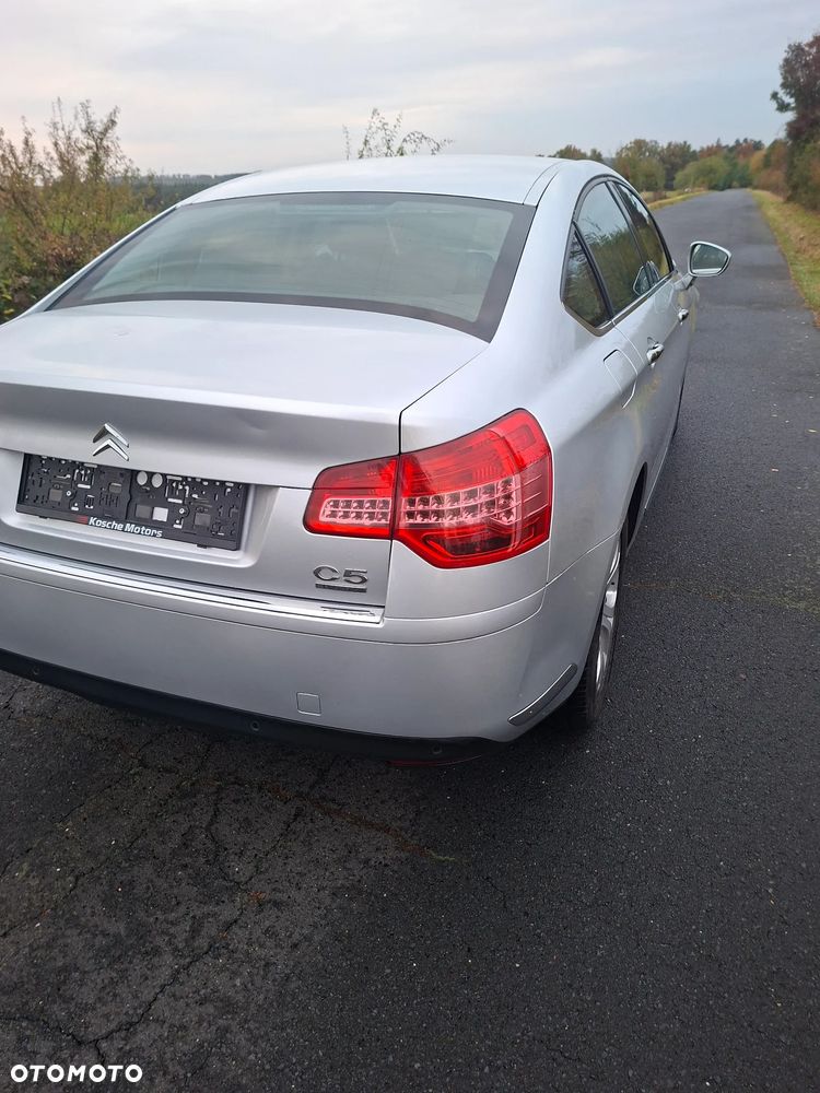Citroen C5 2010 photo 2
