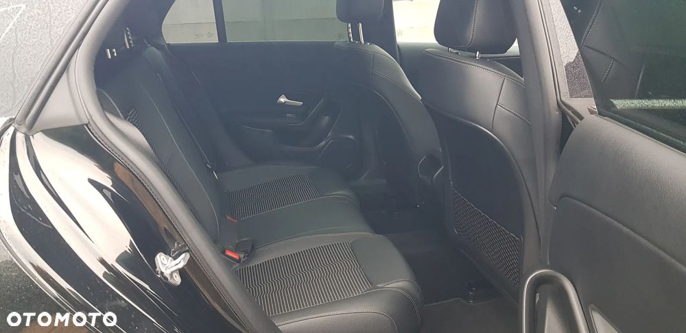 Mercedes-Benz CLA 250 e 8G-DCT AMG Line - 31